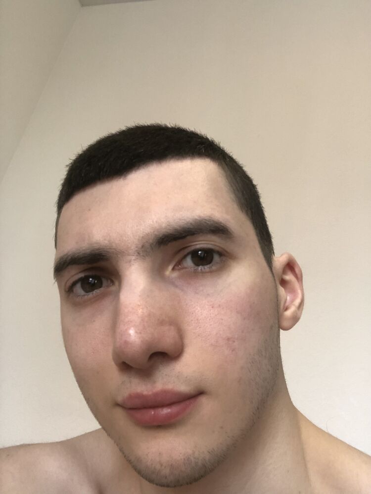  43748405  , 28 ,    