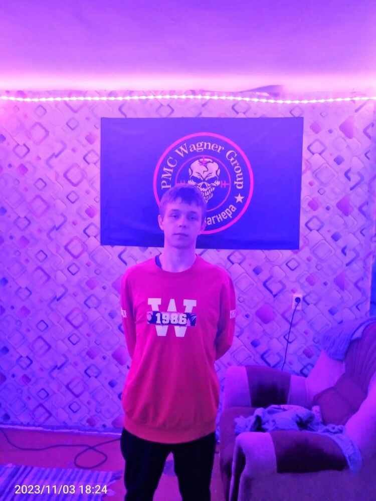  41732855  , 23 ,    
