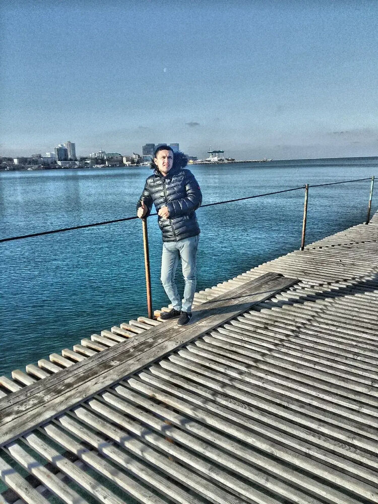  21460275  Ruslan, 34 ,    