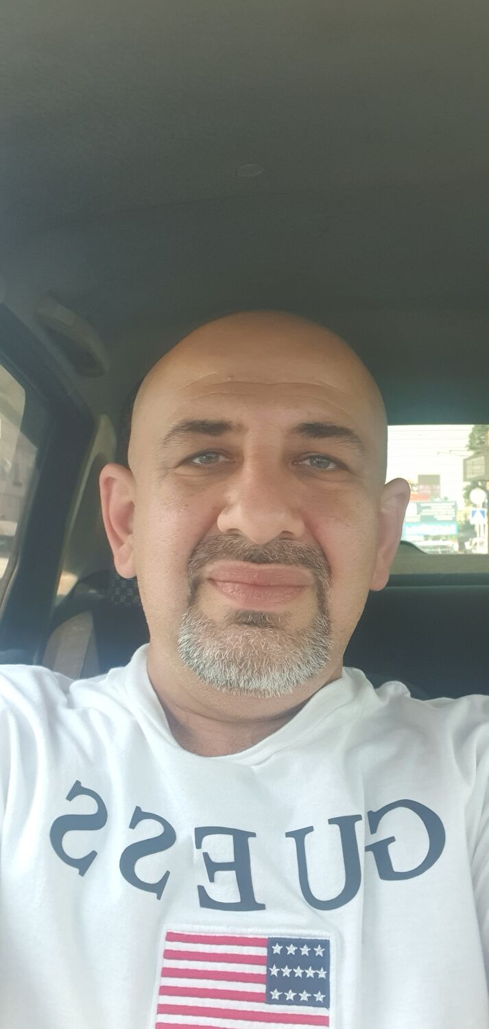  38048915  Aram, 48 ,    -
