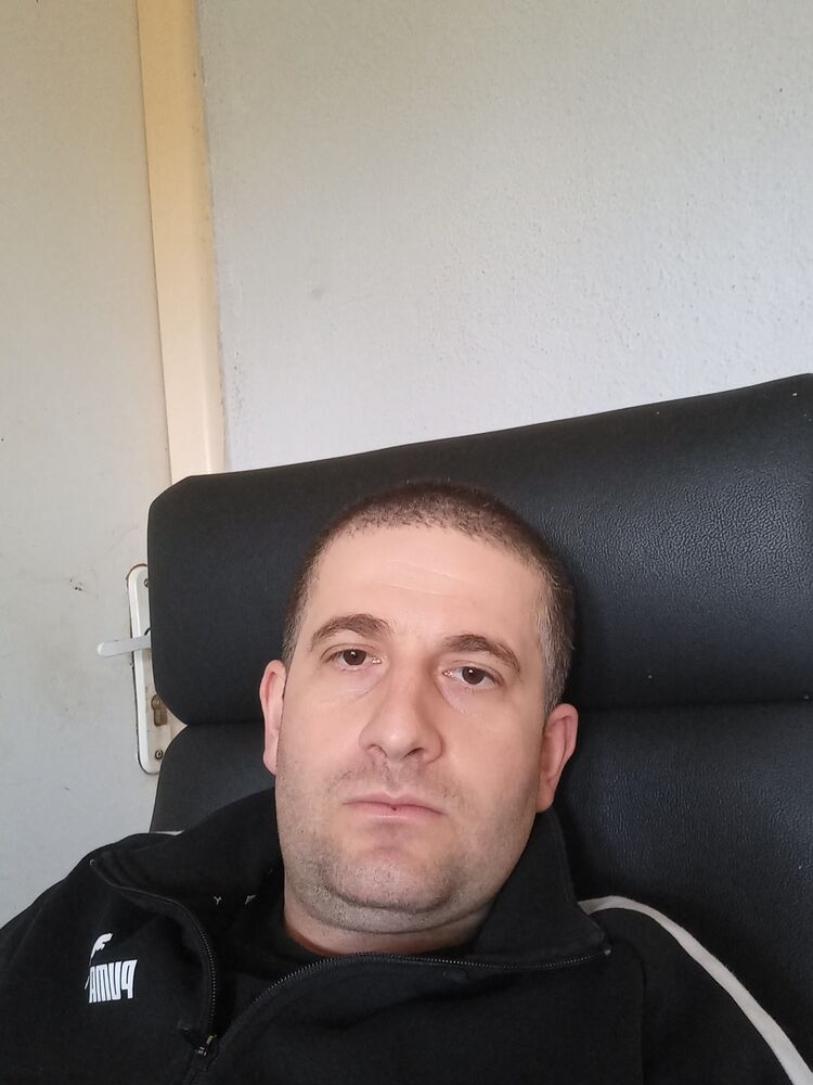  Bad Oeynhausen,   Lasha, 35 ,   ,   , c , 