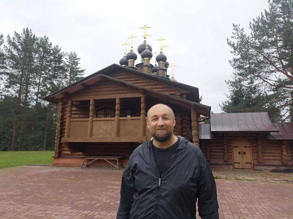  52164695  Dmitry, 49 ,    
