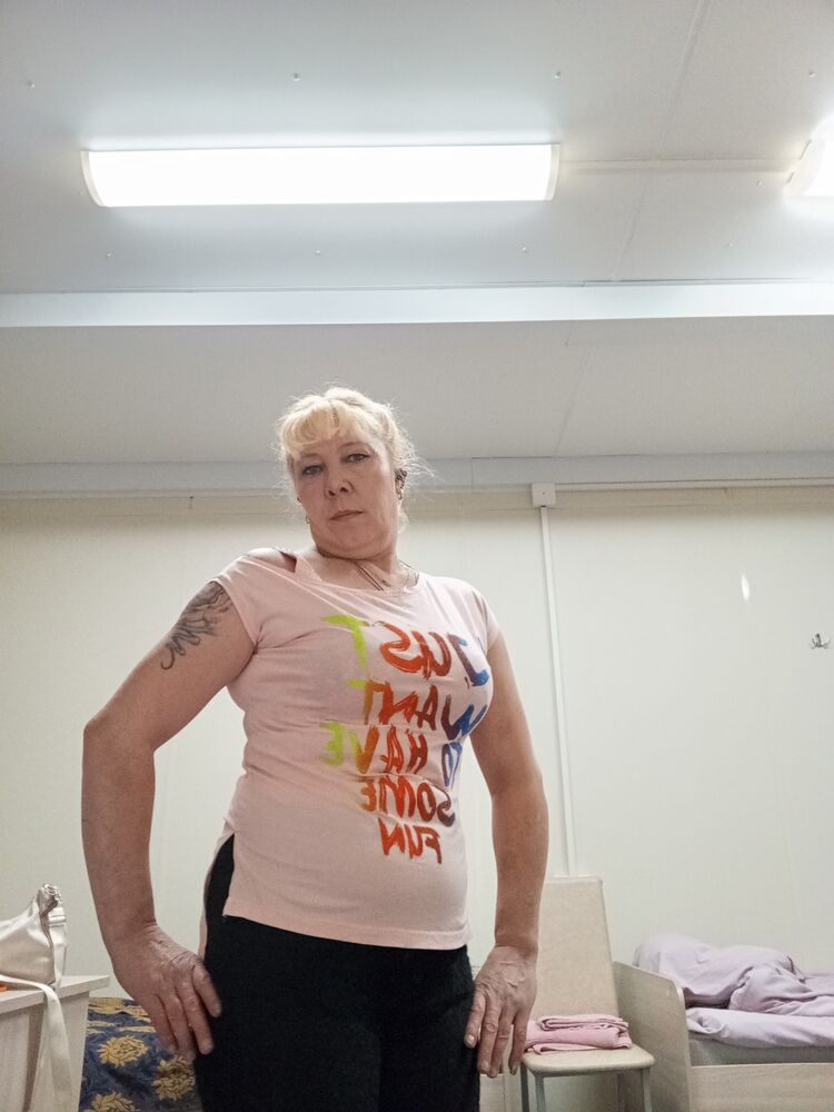  ,   Marina, 45 ,   ,   , c , 