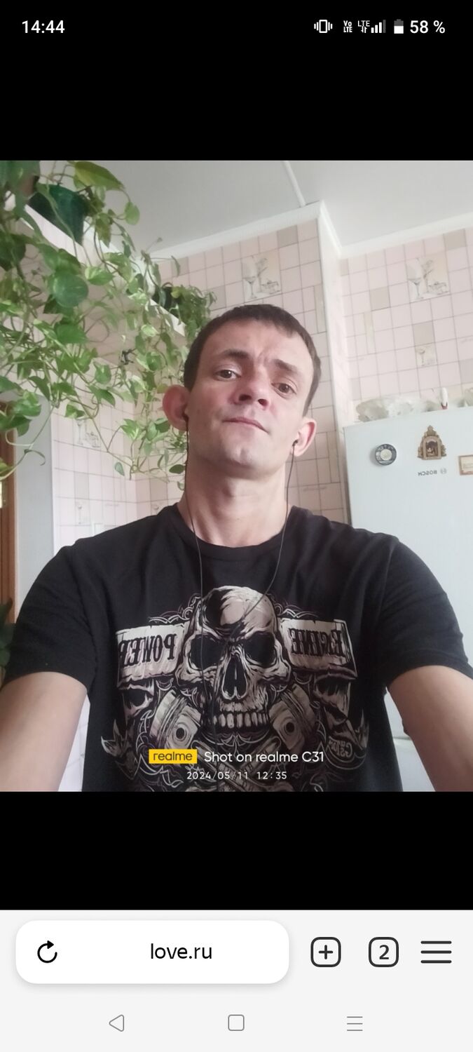   ,   Dan, 34 ,   ,   