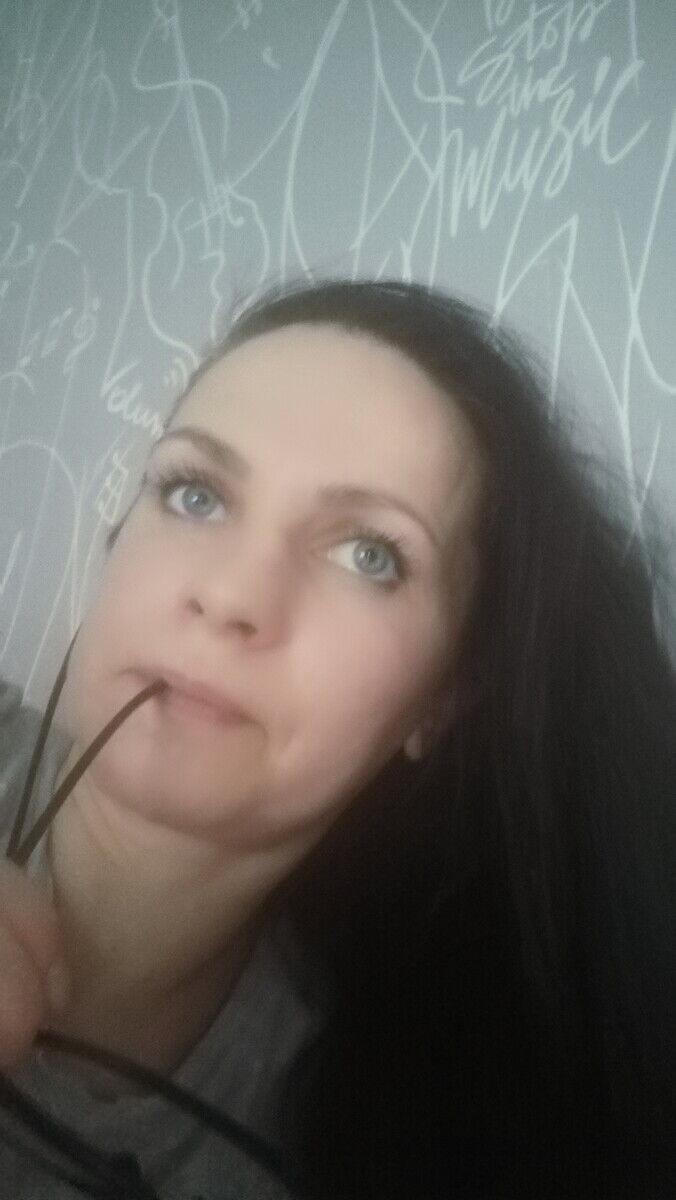  22588375  Marina, 39 ,    