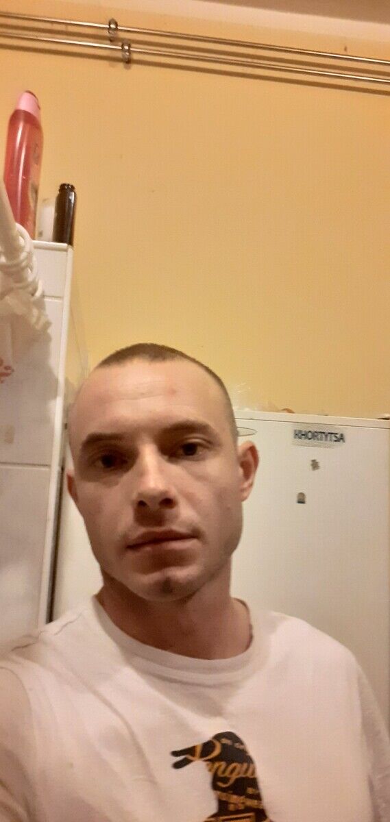  21595935  , 34 ,    -