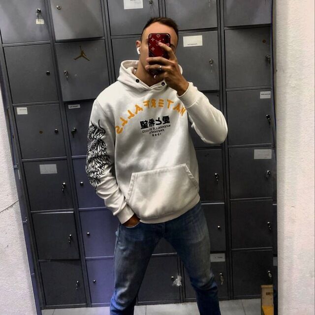  29682135  , 23 ,    