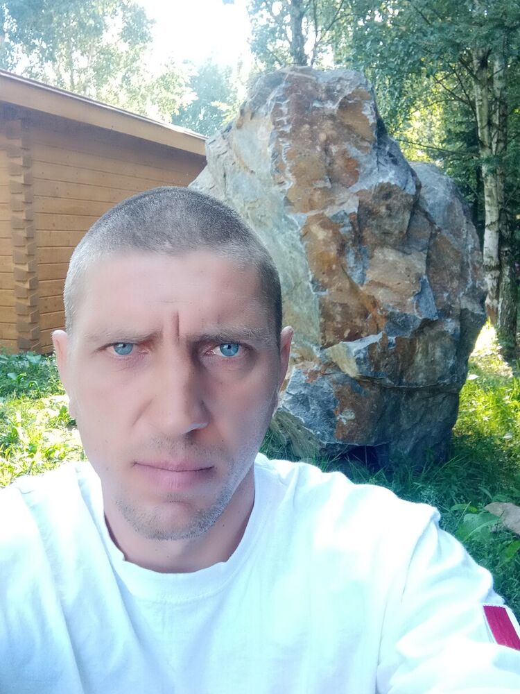  20963445  Nikolai, 39 ,    