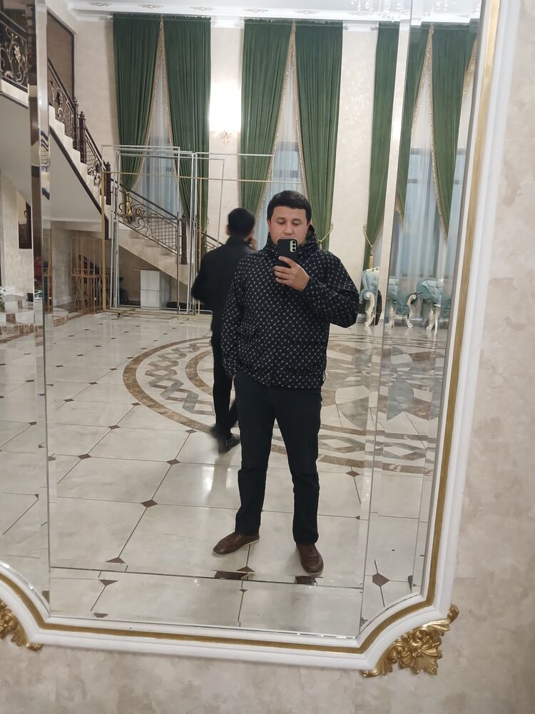  53811715  Gazik, 31 ,    -