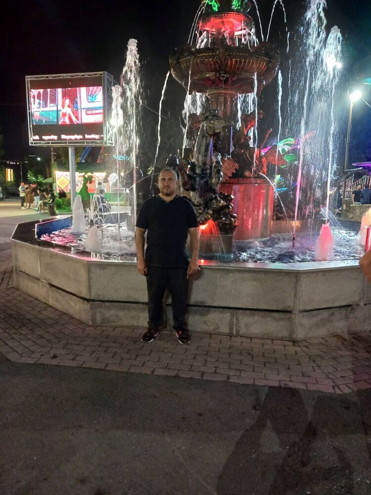 ���� 36334945 ������� Manuk, 41 ���, ���� ���������� � �������