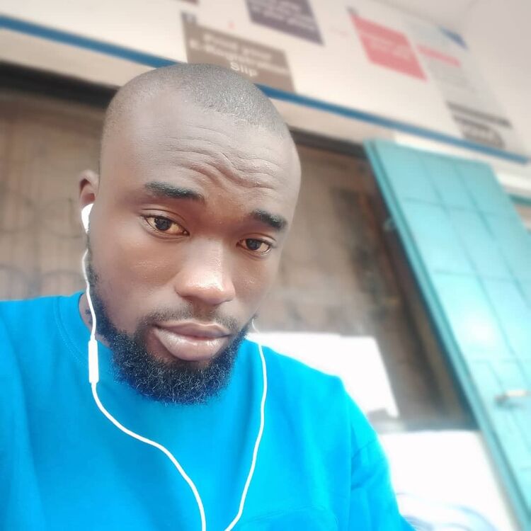  ,   Zazy Ekene, 29 ,   ,   , c 