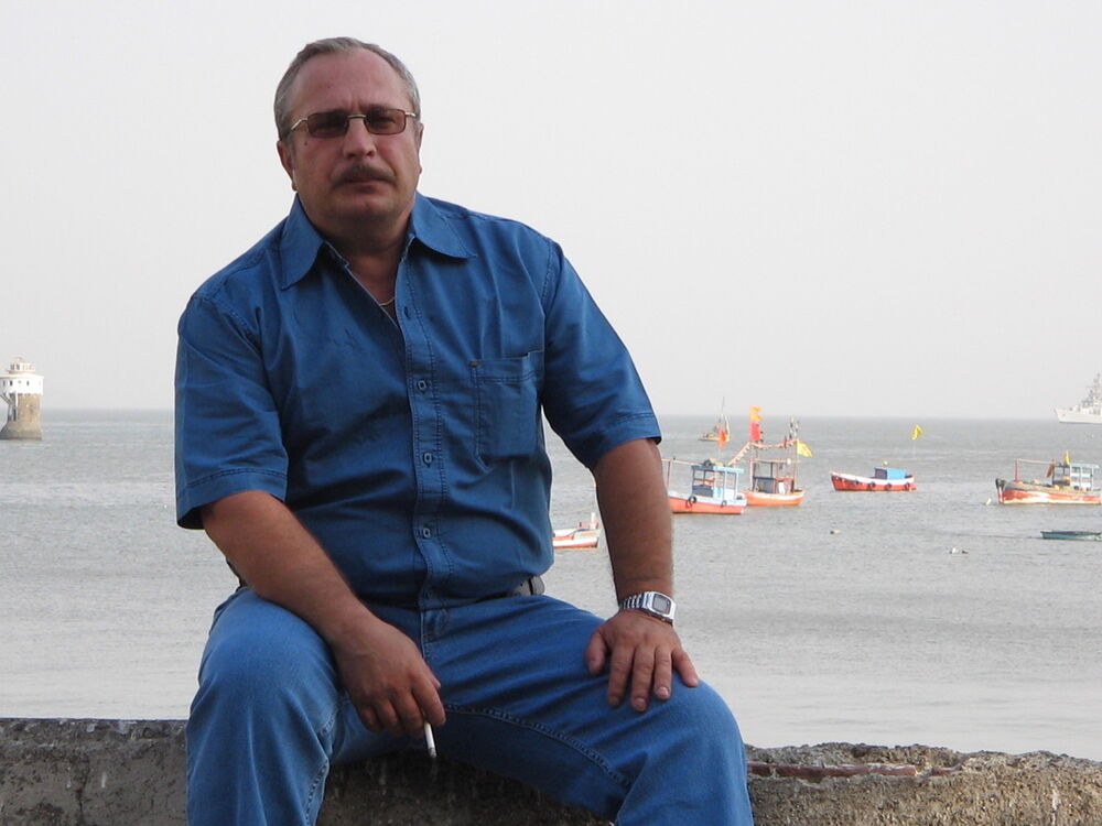  10547505  Sergey, 65 ,    