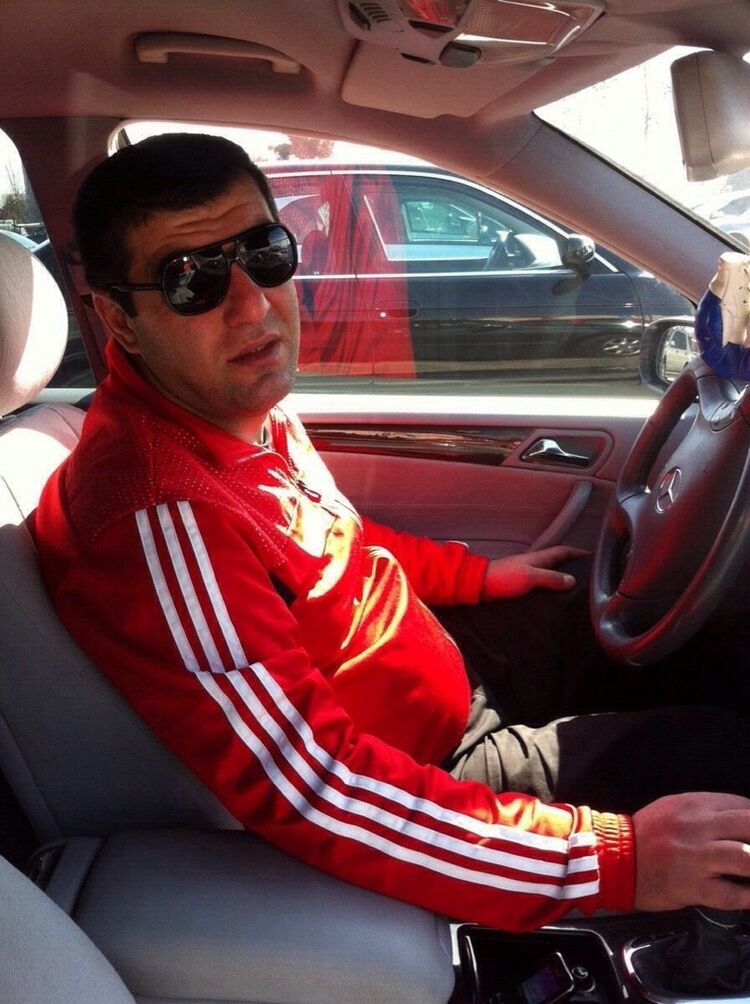  ,   Edik, 45 ,   