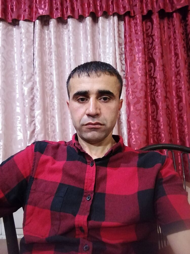  38742545  Marat, 41 ,    