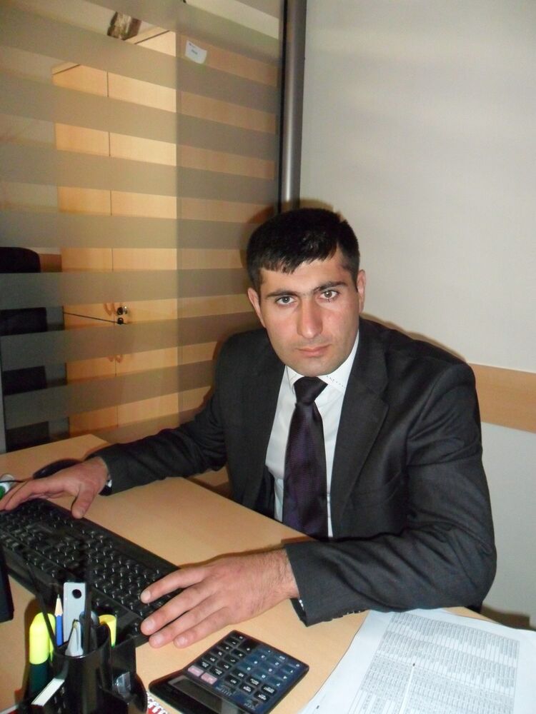  4539485  DAVIT, 41 ,    