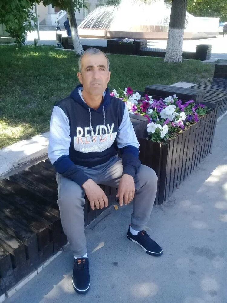  44775085  Xasanboy, 49 ,    