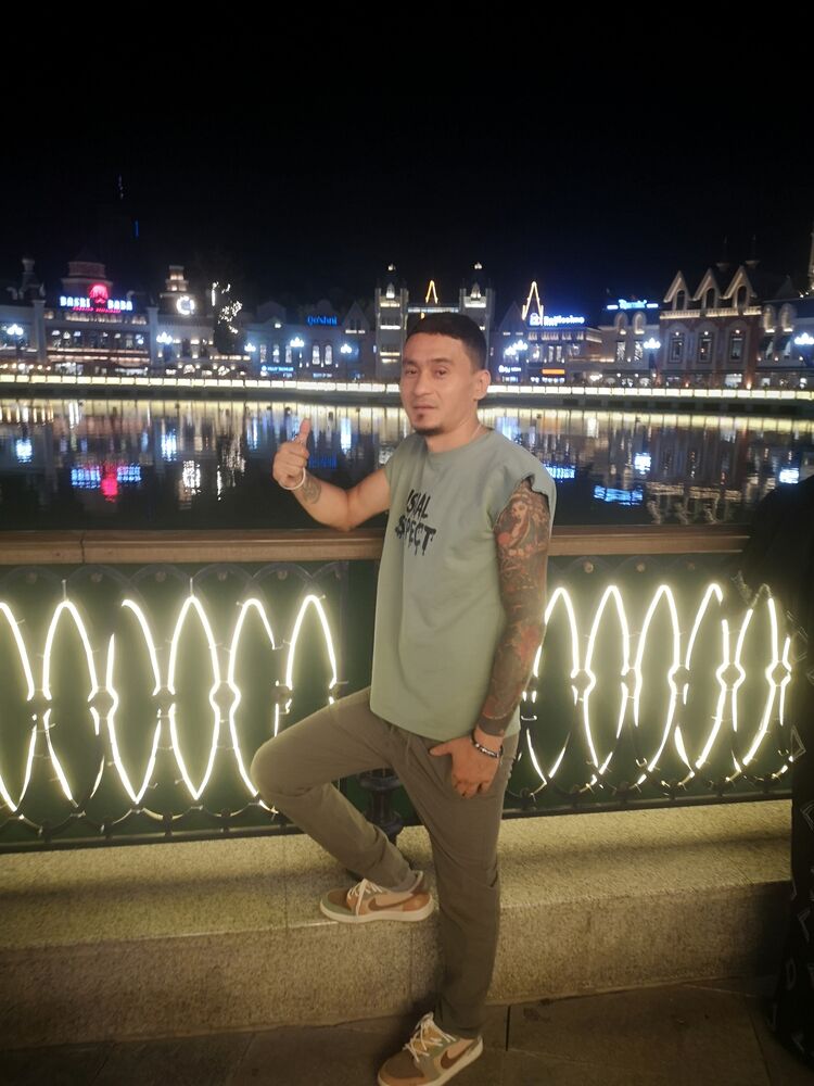  37400905  Page, 38 ,    