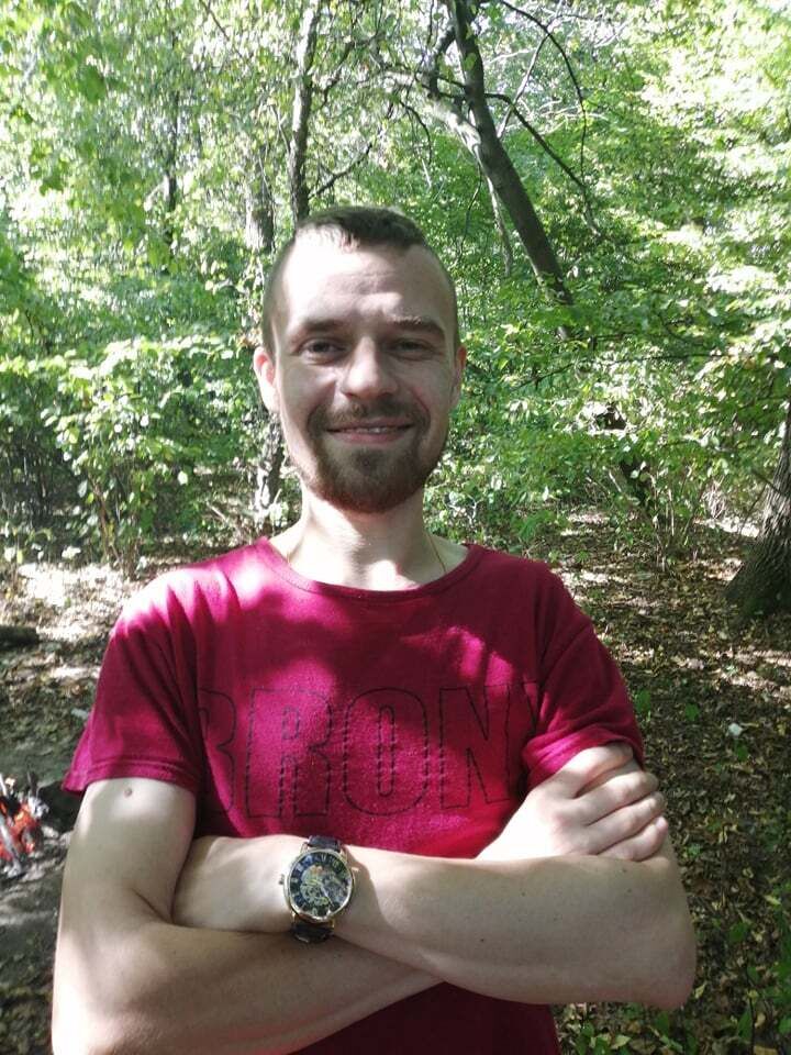  22892675  Andriy, 36 ,    