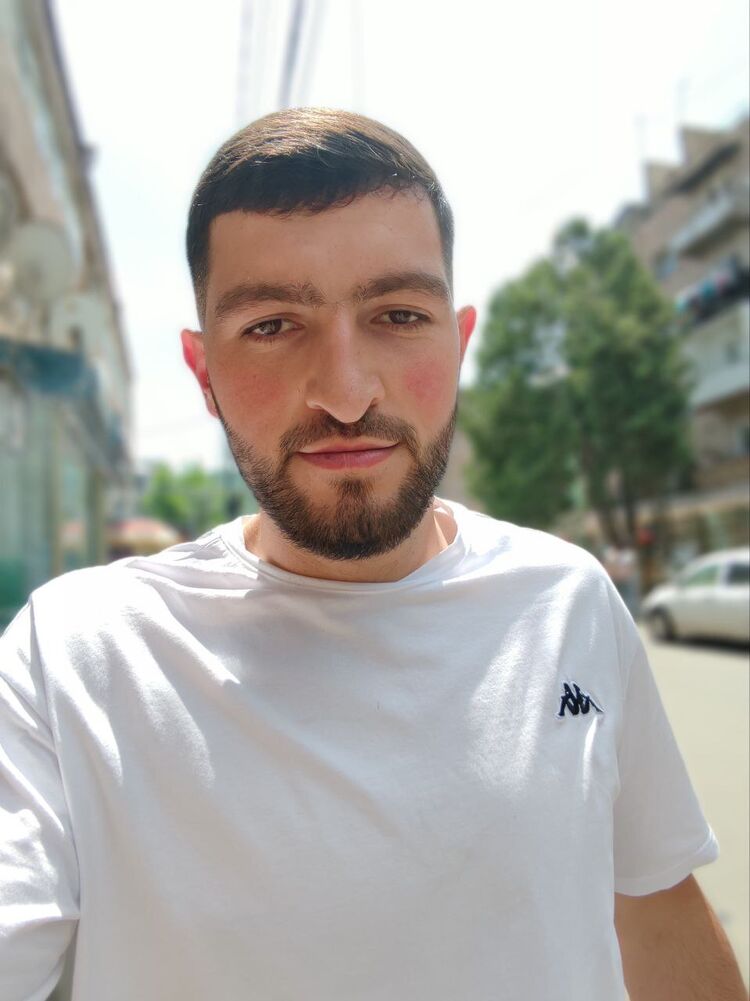  52056225  Varuzh, 24 ,    