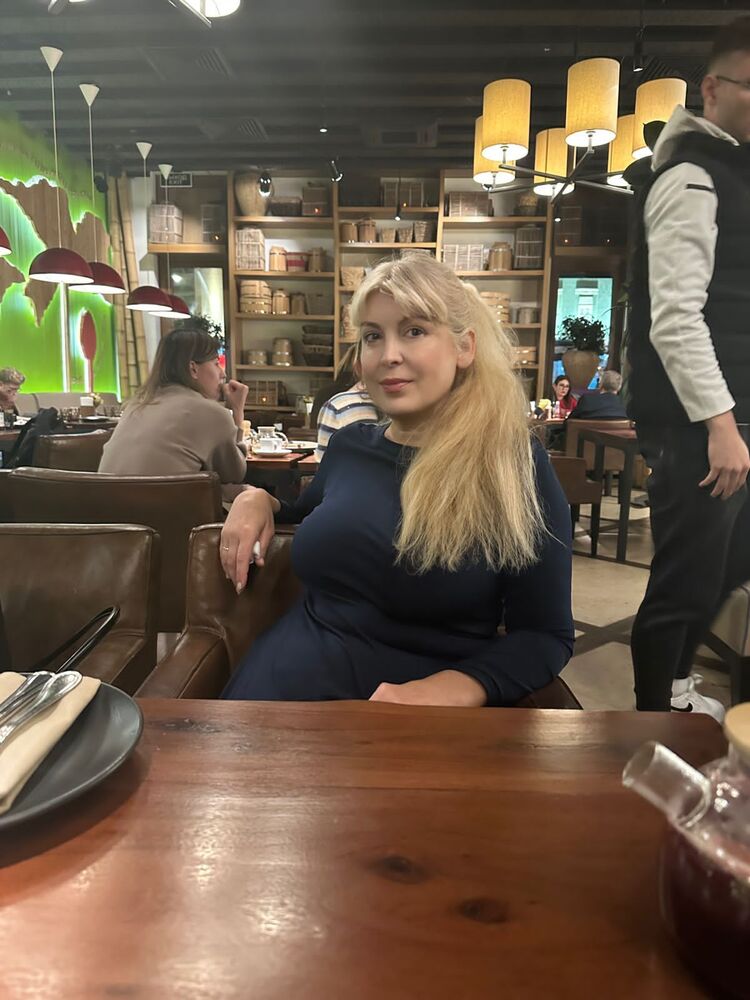  Tucson,   Britney, 46 ,   ,   , c 