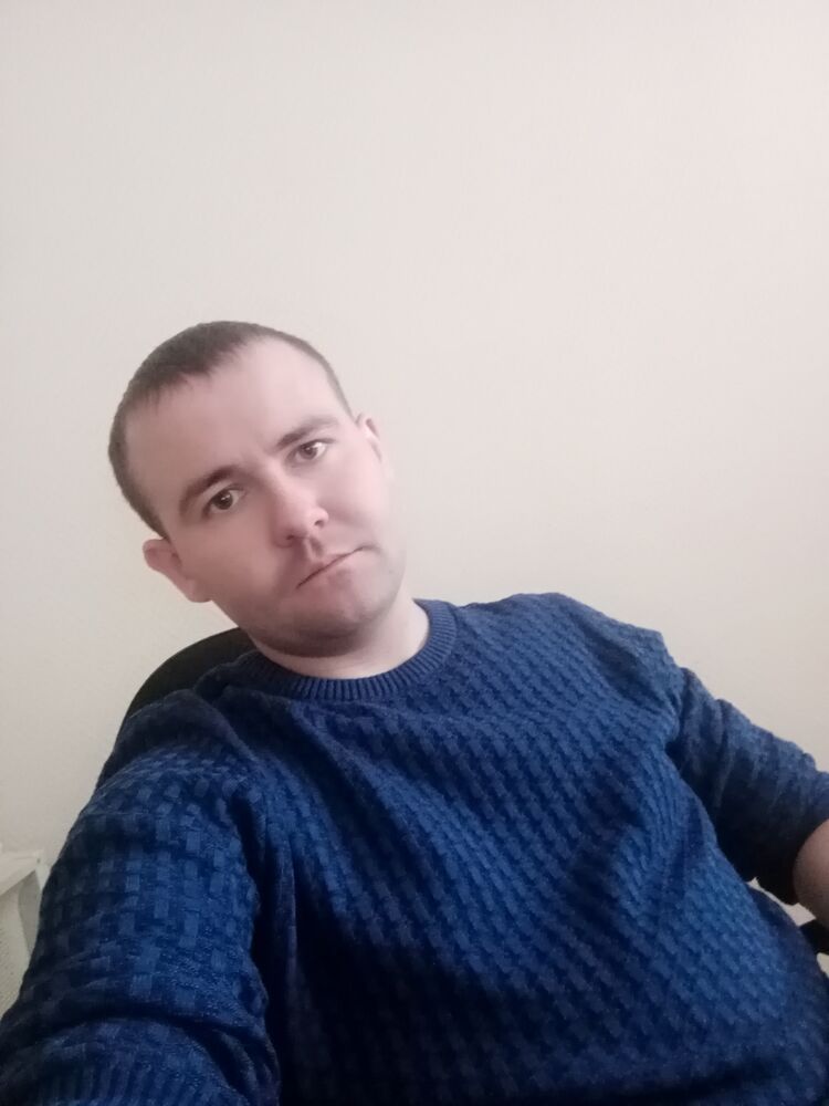  ,   Artem, 29 ,  