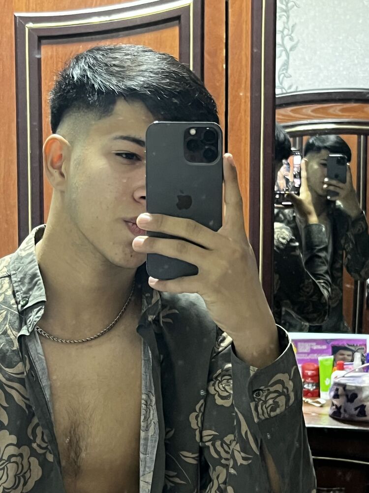  44184725  , 19 ,    