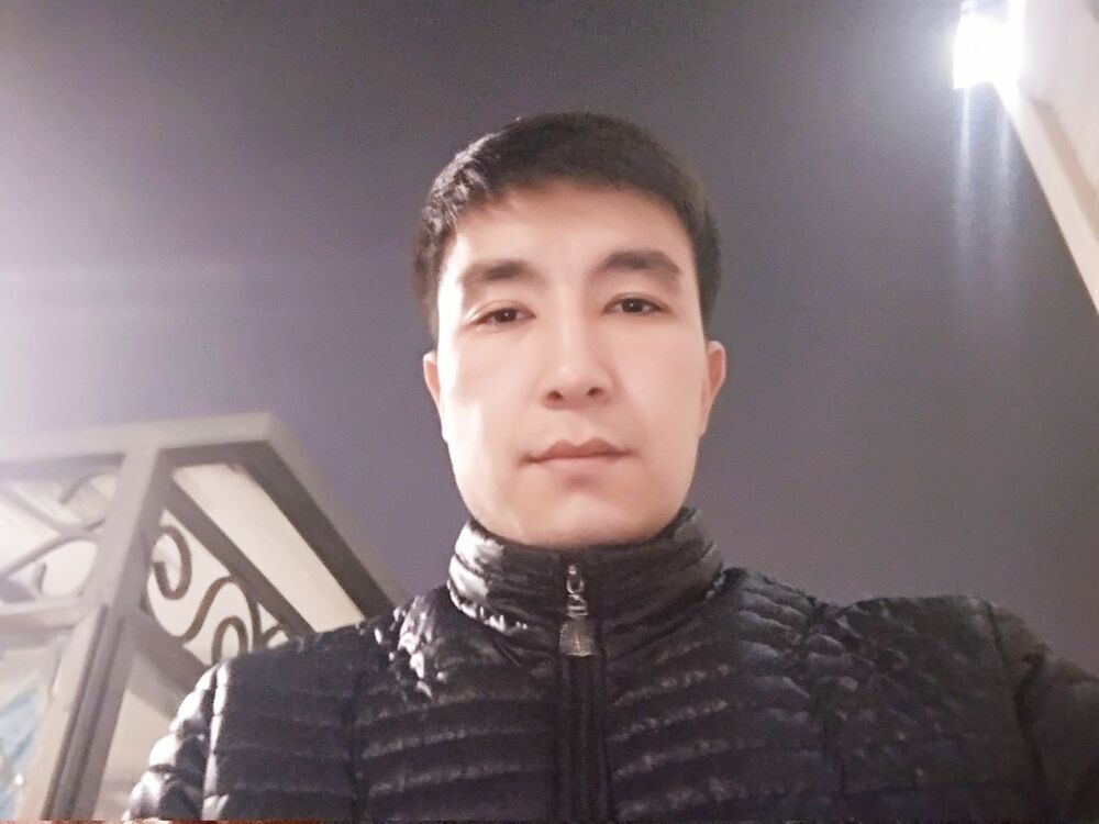  14673505  Bek, 32 ,    