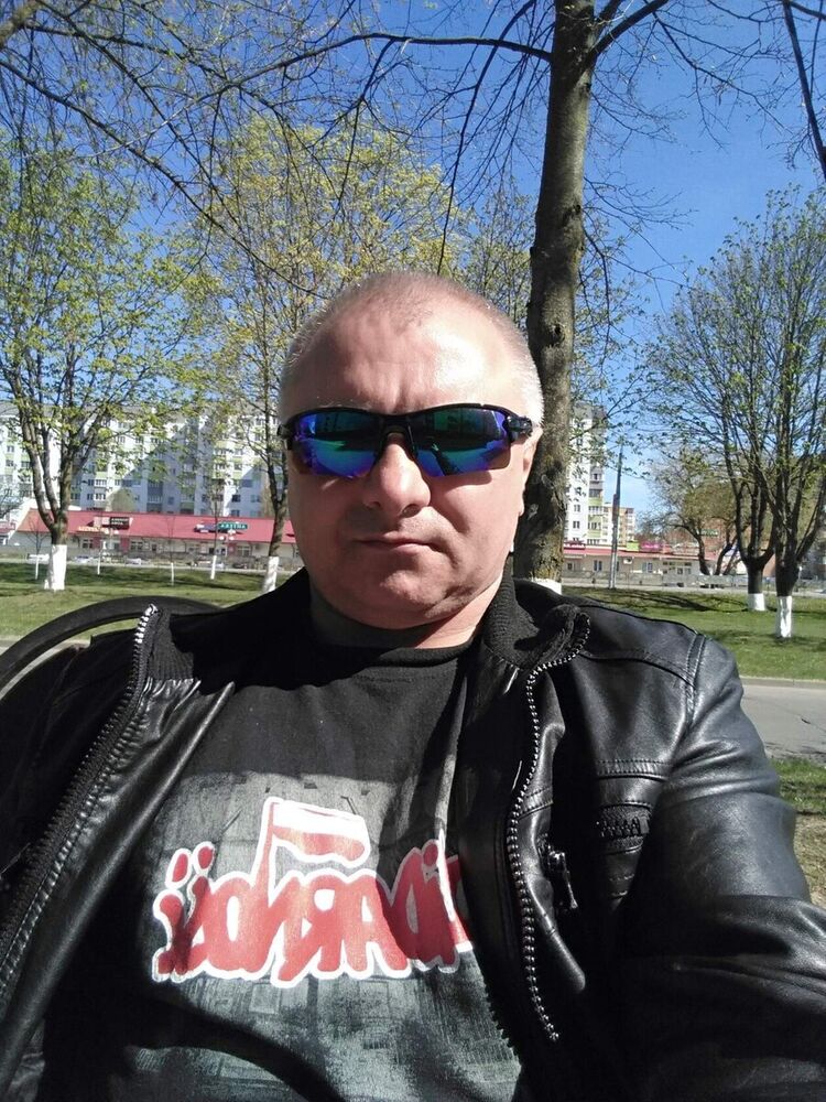  21526415  , 51 ,    