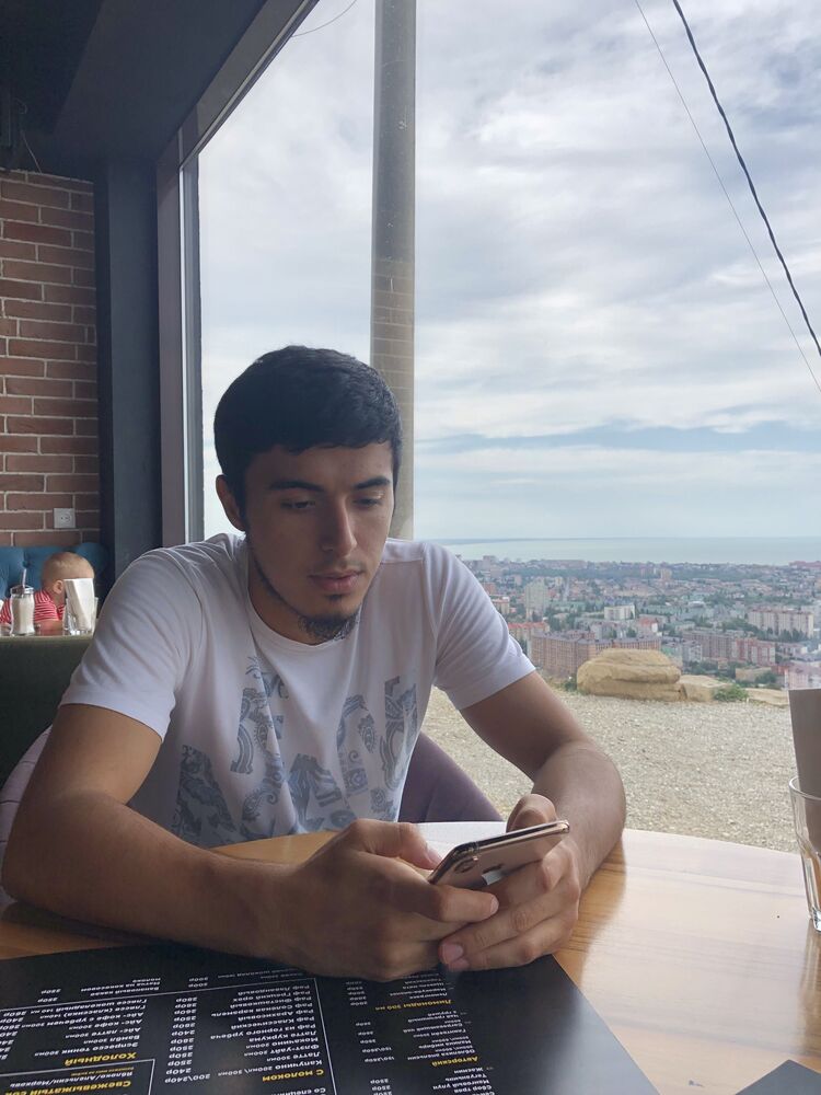  33657075  Zain, 23 ,    