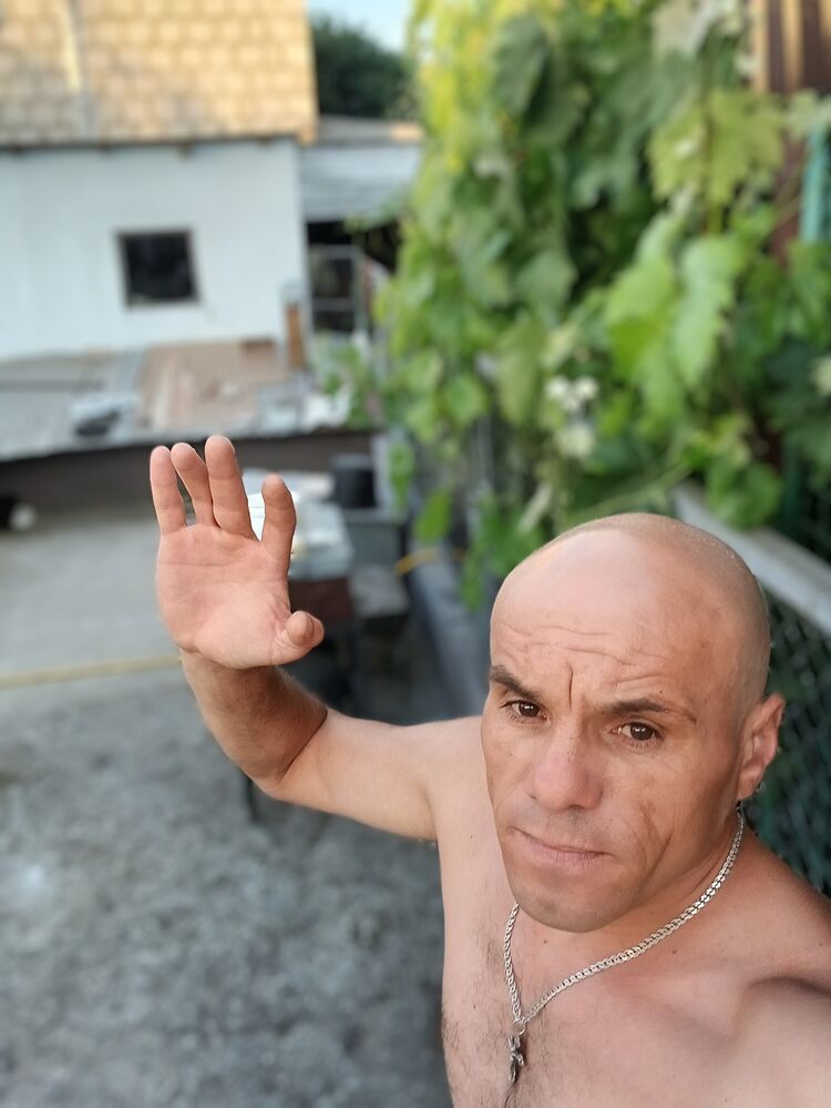 44899085  , 40 ,    