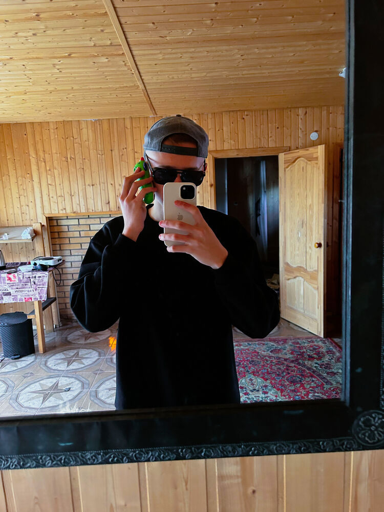  37683935  , 20 ,    -