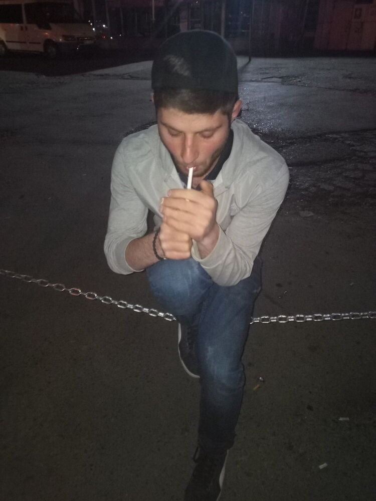  ,   Tornike, 25 ,     , c 
