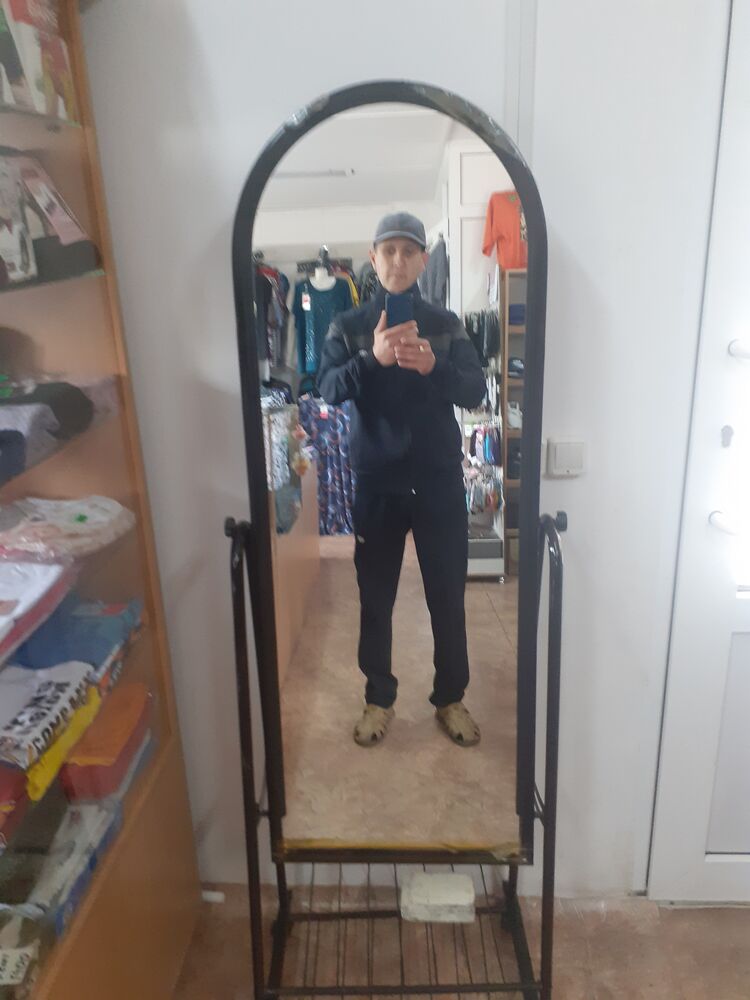  46040925  , 42 ,    