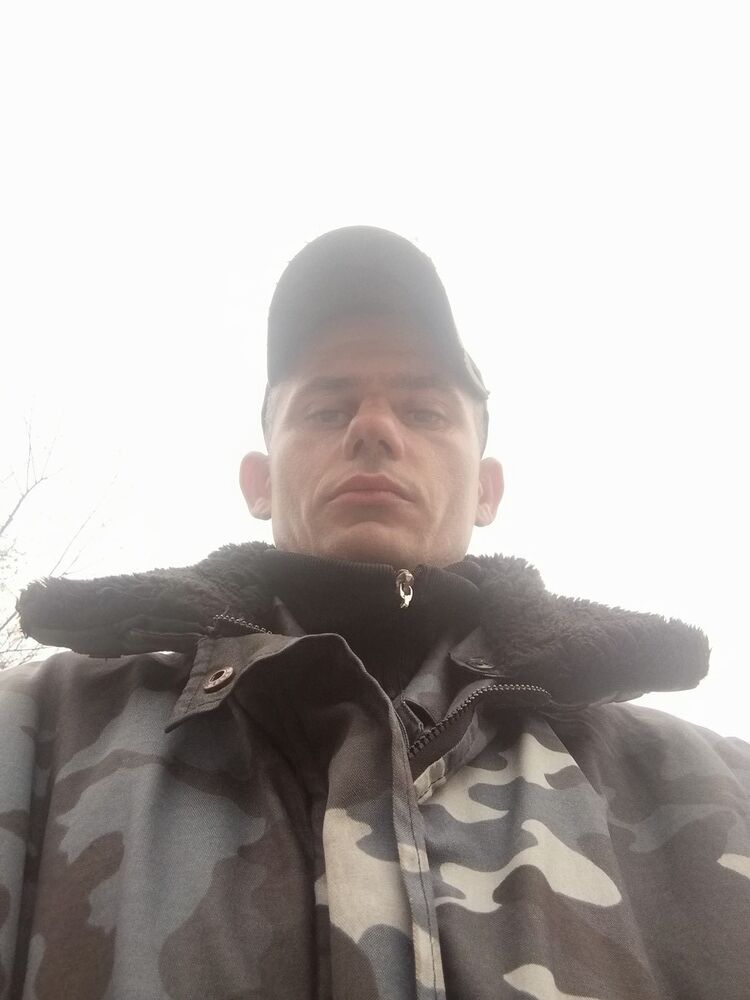  15793755  , 37 ,     