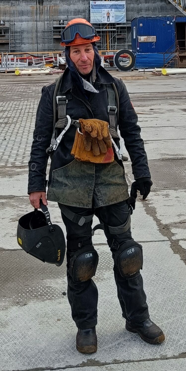  44928585  Evgeny, 55 ,    