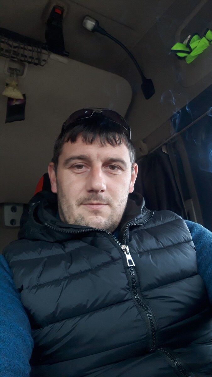  18845495  Dusan, 37 ,    Kraljevo