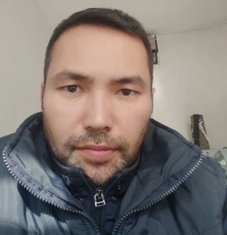  41769235  Alaman, 46 ,    