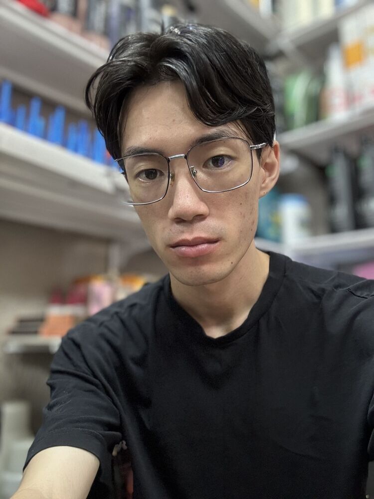  54077775  Antonio, 27 ,    