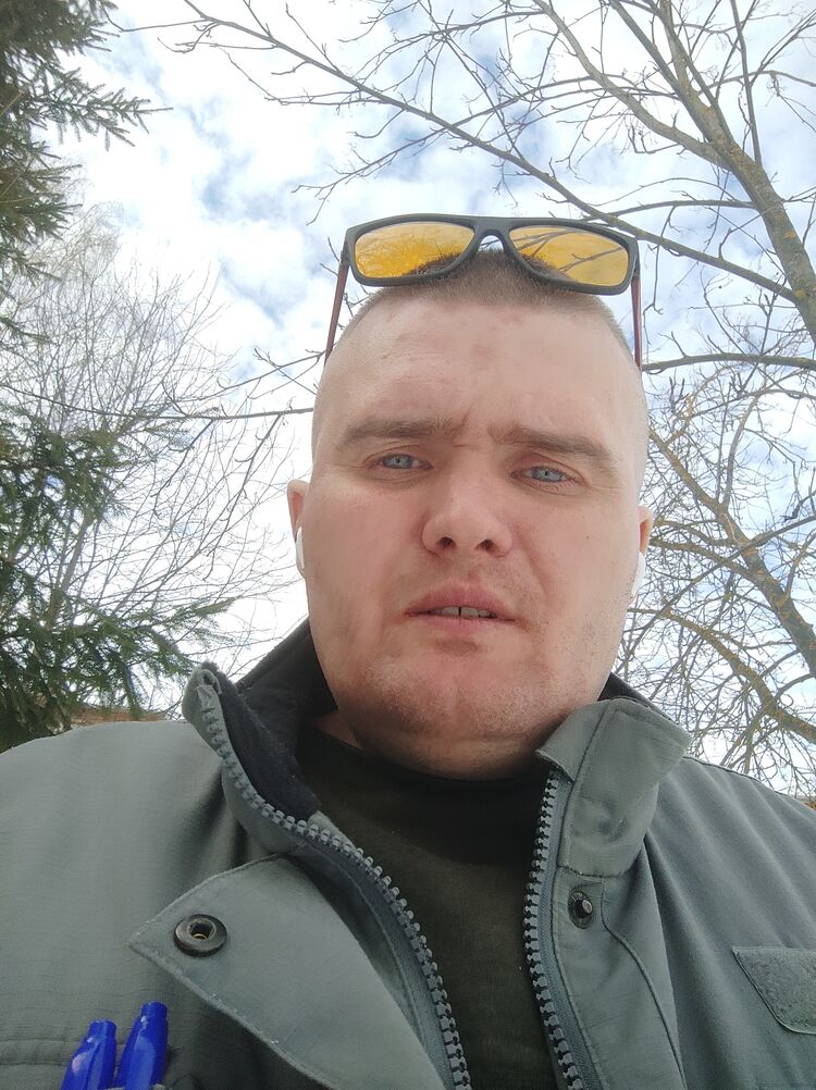  42186025  ALEXEY, 42 ,    