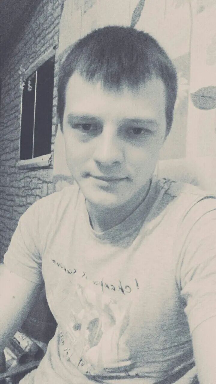  34710305  Sergey, 31 ,    