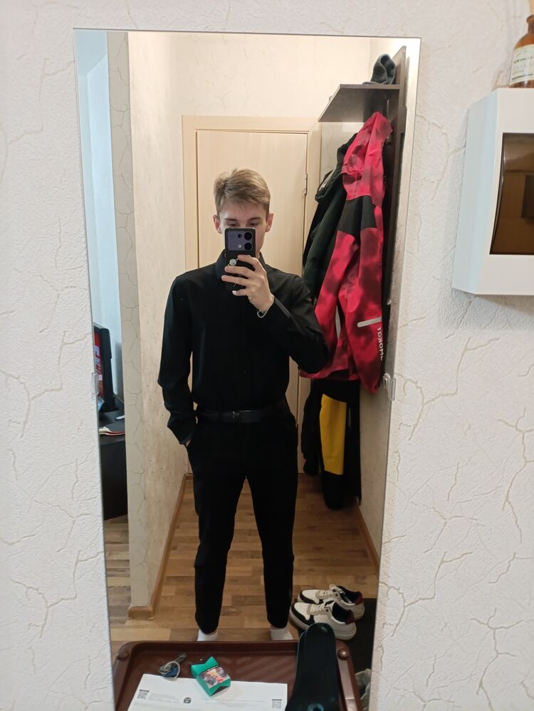  54445245  Daniil, 20 ,    