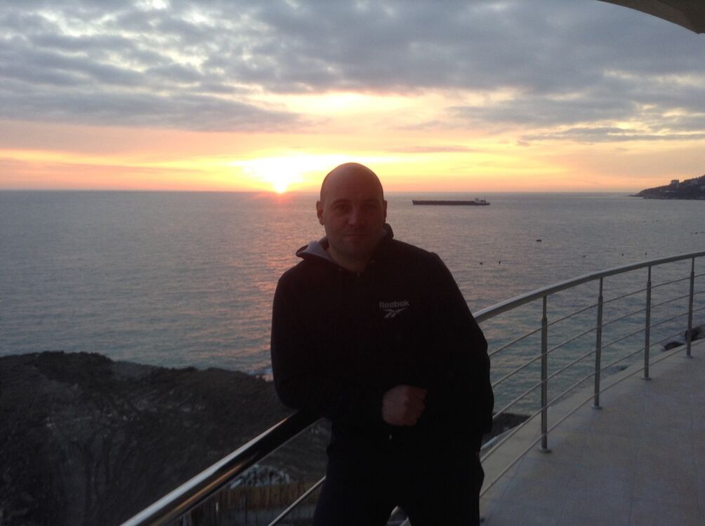  8957085  , 48 ,    -