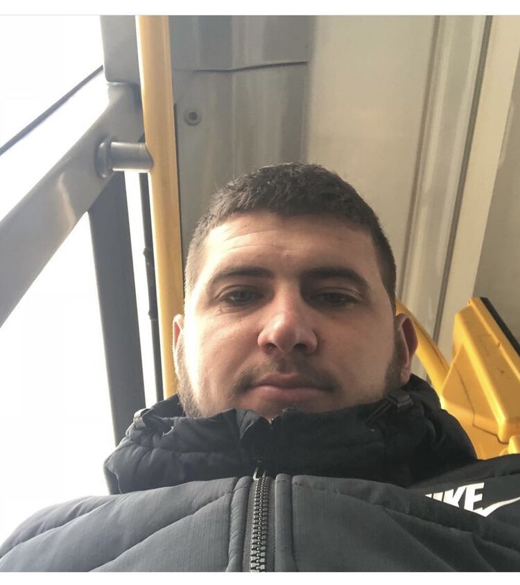  33582675  Ivan, 34 ,    