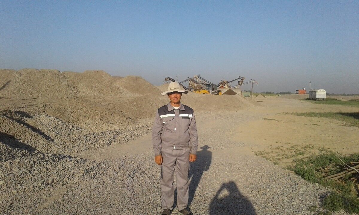  10799935  Shuhrat, 39 ,    