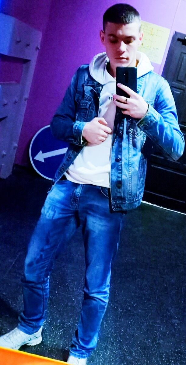  19003045  , 25 ,    --