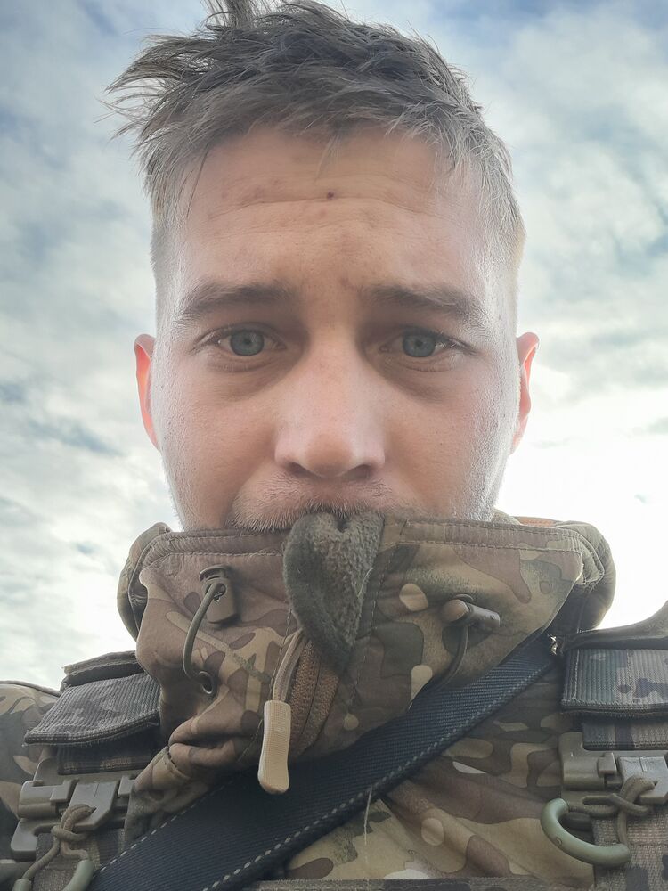  ,   Feniks, 26 ,   c , 