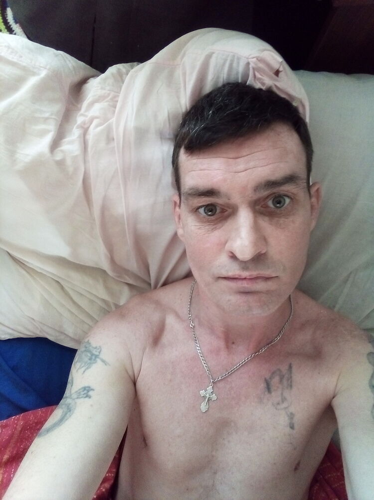  15989025  , 49 ,    