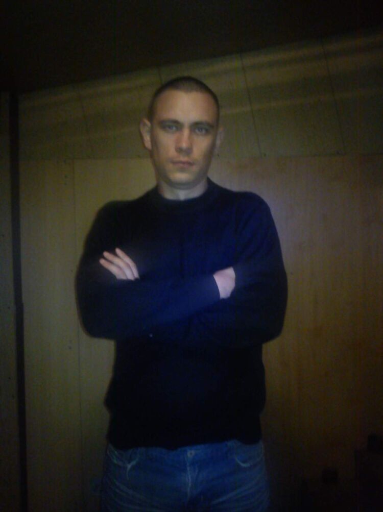  48270125  Vadim, 43 ,    