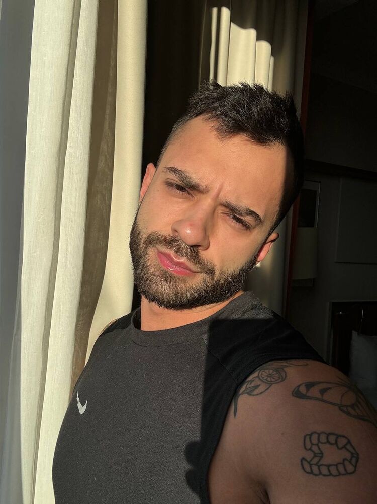  45591485  , 31 ,    