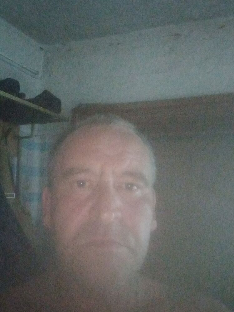 44088695  , 52 ,    